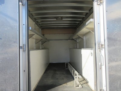 2017 GMC Savana Commercial Cutaway G3500 139 in. ENCLOSED UTILITY SRW