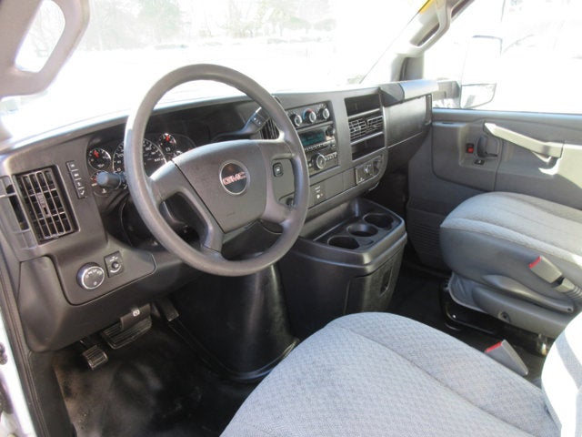 2017 GMC Savana Commercial Cutaway G3500 139 in. ENCLOSED UTILITY SRW