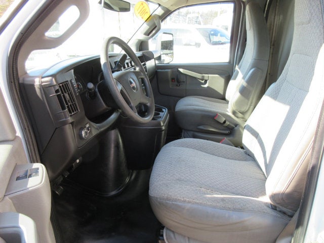 2017 GMC Savana Commercial Cutaway G3500 139 in. ENCLOSED UTILITY SRW