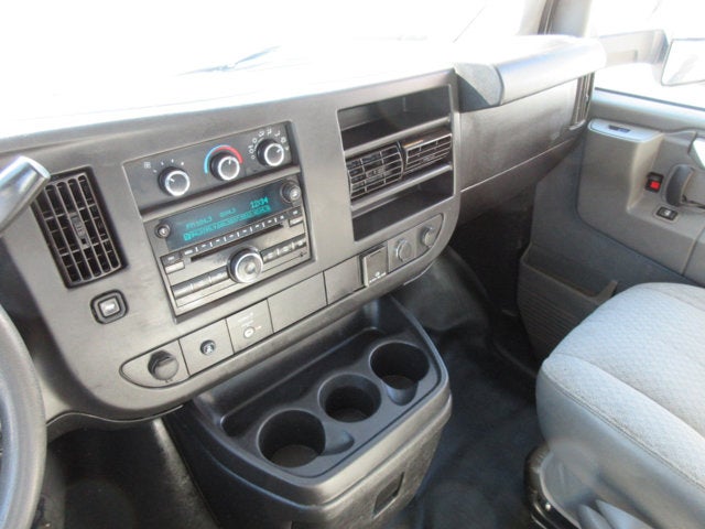 2017 GMC Savana Commercial Cutaway G3500 139 in. ENCLOSED UTILITY SRW