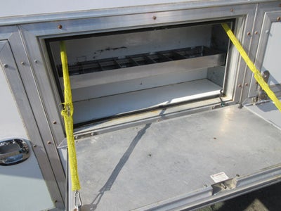 2017 GMC Savana Commercial Cutaway G3500 139 in. ENCLOSED UTILITY SRW