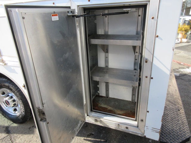 2017 GMC Savana Commercial Cutaway G3500 139 in. ENCLOSED UTILITY SRW