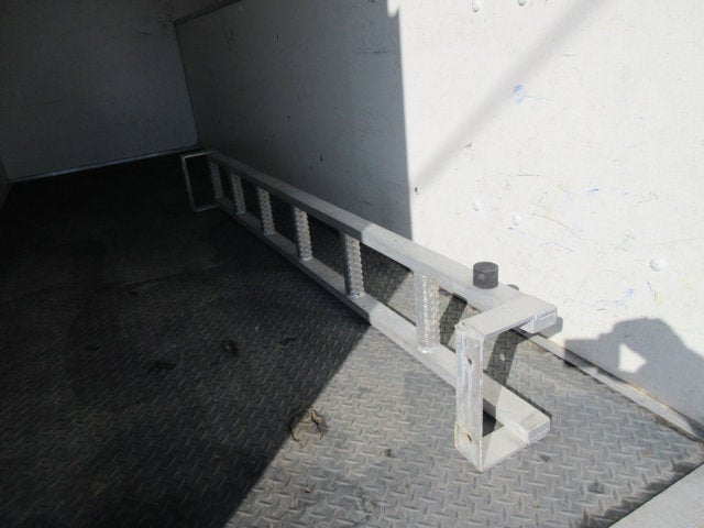 2017 GMC Savana Commercial Cutaway G3500 139 in. ENCLOSED UTILITY SRW