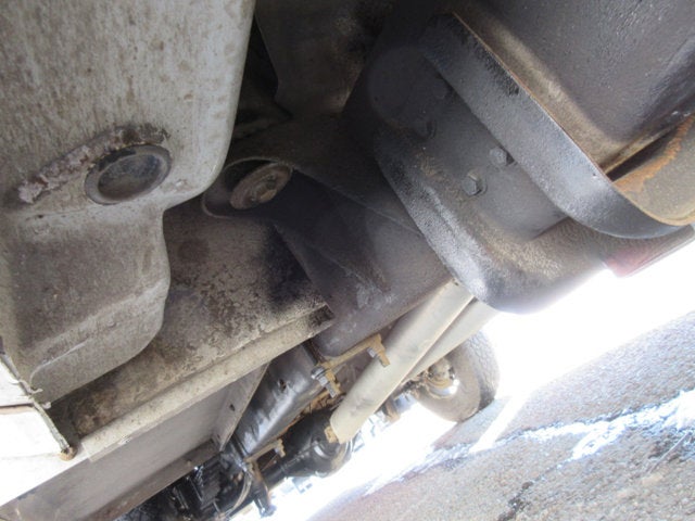 2017 GMC Savana Commercial Cutaway G3500 139 in. ENCLOSED UTILITY SRW