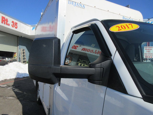 2017 GMC Savana Commercial Cutaway G3500 139 in. ENCLOSED UTILITY SRW