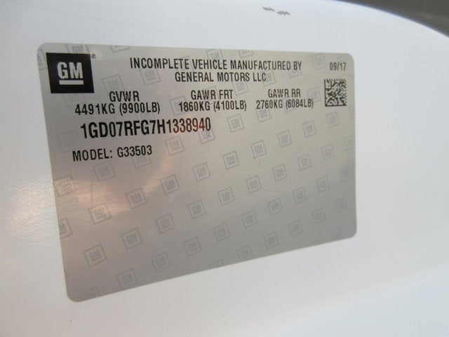 2017 GMC Savana Commercial Cutaway G3500 139 in. ENCLOSED UTILITY SRW