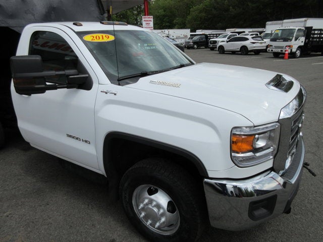 2019 GMC Sierra 3500HD. DIESEL, 4X4 MASON DUMP 4WD Reg Cab 137.5" WB, 59.06" CA