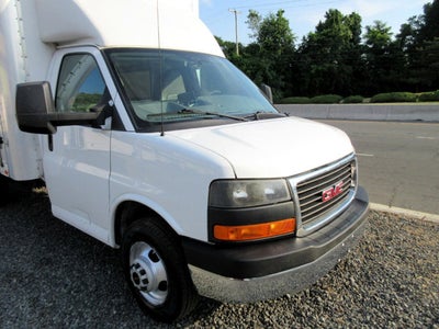 2015 GMC Savana Commercial Cutaway G3500 BOX TRUCK, SIDE DOOR