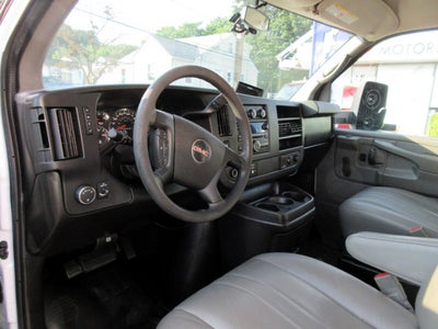 2015 GMC Savana Commercial Cutaway G3500 BOX TRUCK, SIDE DOOR