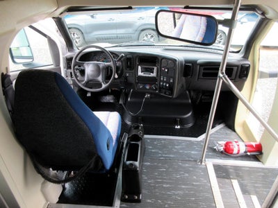 2005 GMC TC5500 33 PASSENGER BUS