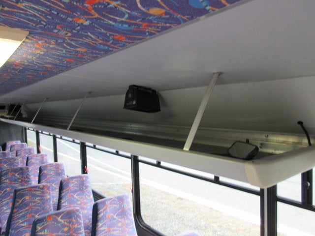 2005 GMC TC5500 33 PASSENGER BUS