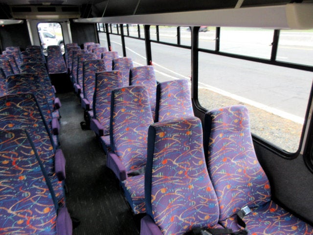 2005 GMC TC5500 33 PASSENGER BUS