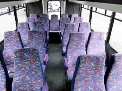 2005 GMC TC5500 33 PASSENGER BUS