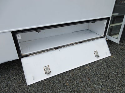 2005 GMC TC5500 33 PASSENGER BUS