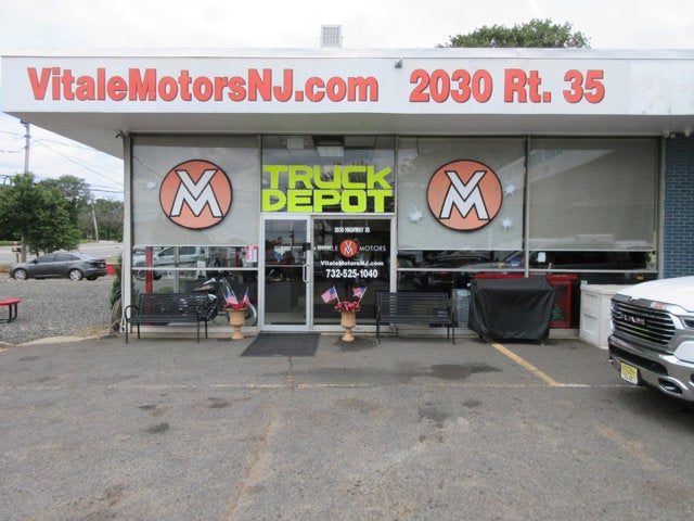 2005 GMC TC5500 33 PASSENGER BUS