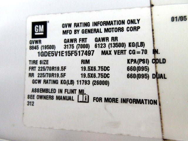 2005 GMC TC5500 33 PASSENGER BUS