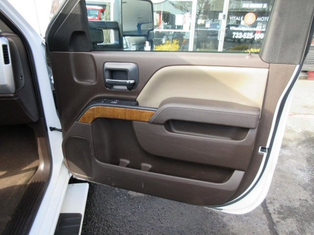 2015 GMC Sierra 3500HD available WiFi SLE Long Box 4WD