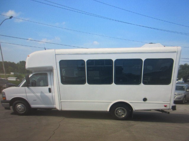 2022 Chevrolet 3500, PASSENGER BUS Van 159"