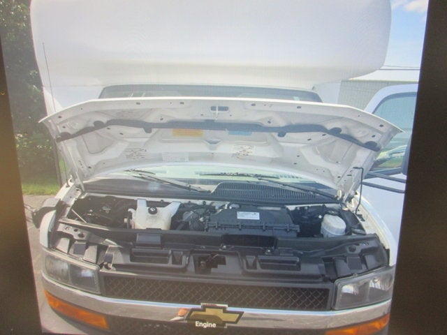 2022 Chevrolet 3500, 14 PASSENGER BUS Van 159"