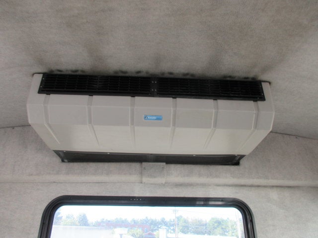2022 Chevrolet 3500, 14 PASSENGER BUS Van 159"