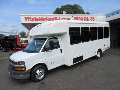 2019 Chevrolet 4500, 25 PASSENGER SHUTTLE BUS Van 159"
