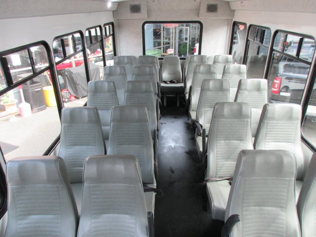 2019 Chevrolet 4500, 25 PASSENGER SHUTTLE BUS Van 159"