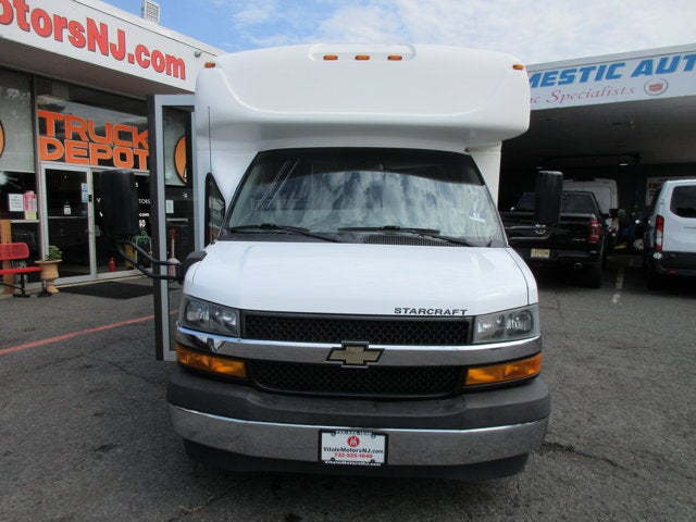 2019 Chevrolet 4500, 25 PASSENGER SHUTTLE BUS Van 159"