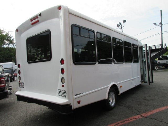 2019 Chevrolet 4500, 25 PASSENGER SHUTTLE BUS Van 159"