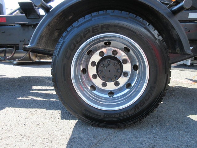 2022 Chevrolet Silverado MD HOOK LIFT, 4X4 Work Truck