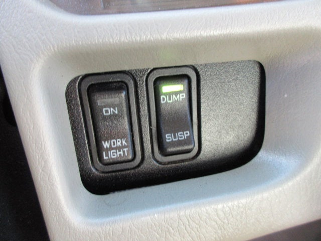 2013 International 4400 18 FOOT BOX TRUCK