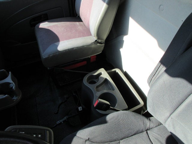 2013 International 4400 18 FOOT BOX TRUCK