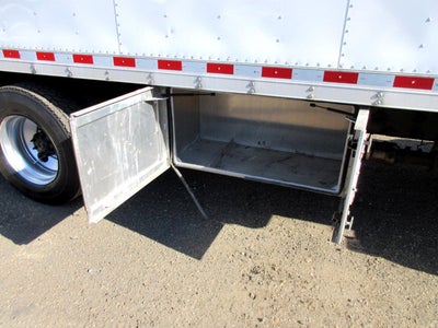 2013 International 4400 18 FOOT BOX TRUCK