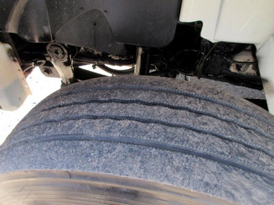 2013 International 4400 18 FOOT BOX TRUCK