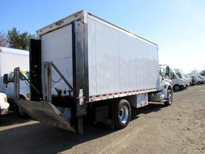 2013 International 4400 18 FOOT BOX TRUCK