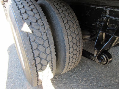 2013 International 4400 18 FOOT BOX TRUCK