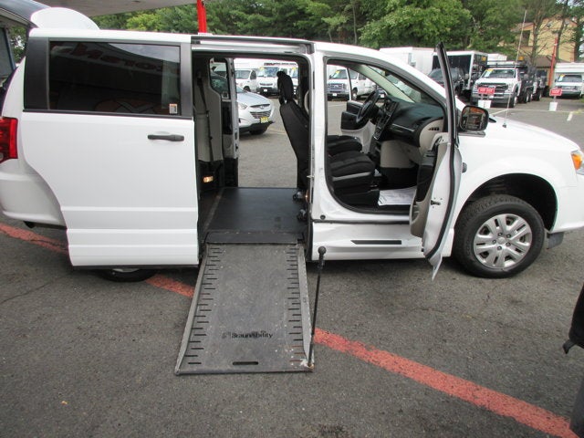 2019 Dodge Grand Caravan SE 35th Anniversary Edition