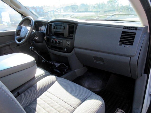 2007 Dodge Ram 3500 WELDING TRUCK, MANUAL TRANS, CUMMINS DIESEL