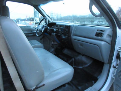 2005 Ford F-750 SUPER CAB, 22' FLATBED, CUMMINS PRE-DEF