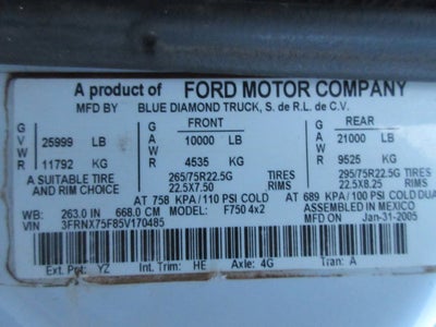 2005 Ford F-750 SUPER CAB, 22' FLATBED, CUMMINS PRE-DEF