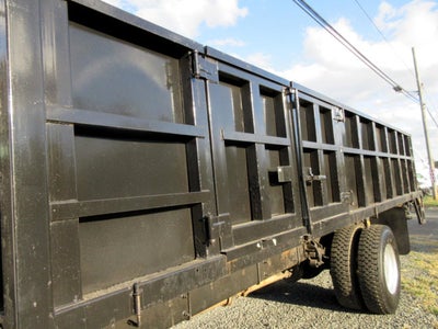 2005 Ford F-750 SUPER CAB, 22' FLATBED, CUMMINS PRE-DEF