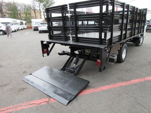 2003 Isuzu NPR 17 FOOT FLATBED, 16' STAKE BED