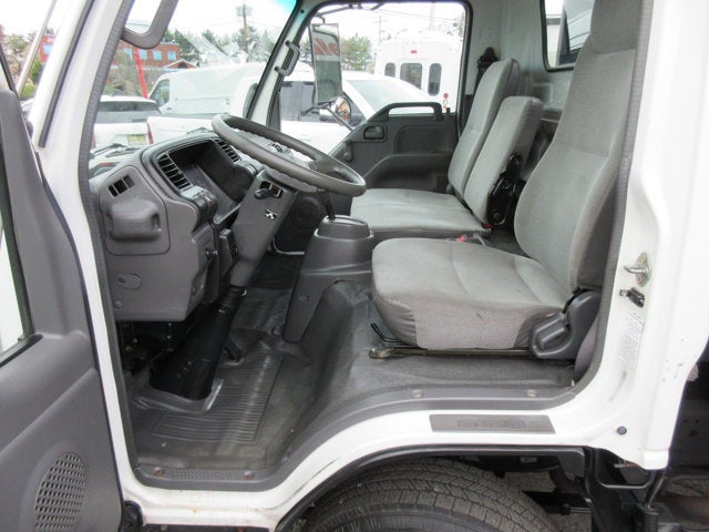 2003 Isuzu NPR 17 FOOT FLATBED, 16' STAKE BED