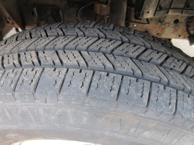 2003 Isuzu NPR 17 FOOT FLATBED, 16' STAKE BED