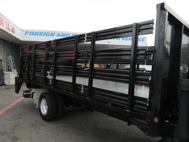 2003 Isuzu NPR 17 FOOT FLATBED, 16' STAKE BED