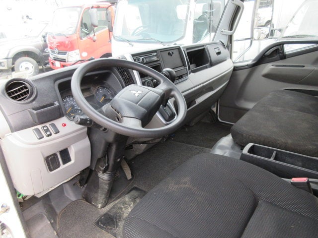 2020 Mitsubishi FUSO, FE160 CREW CAB DUMP TRUCK