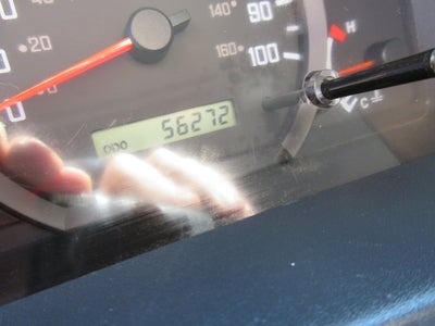 2014 Isuzu NPR 12' 8" CREW CAB BOX TRUCK