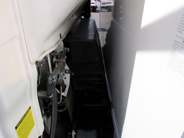 2017 Isuzu NPR HD 16' BOX TRUCK, SIDE DOOR