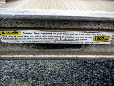 2015 Isuzu NPR HD 18 FOOT BOX TRUCK ** 79K MI **