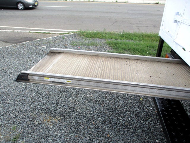 2015 Isuzu NPR HD 18 FOOT BOX TRUCK ** 79K MI **