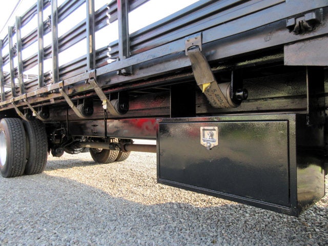 2016 Hino 338 26' STAKE BED, FLAT BED TRUCK